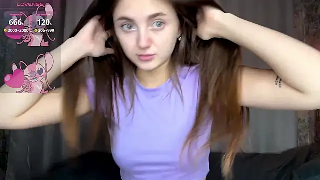 Chat +18 de LoraDavi ao vivo