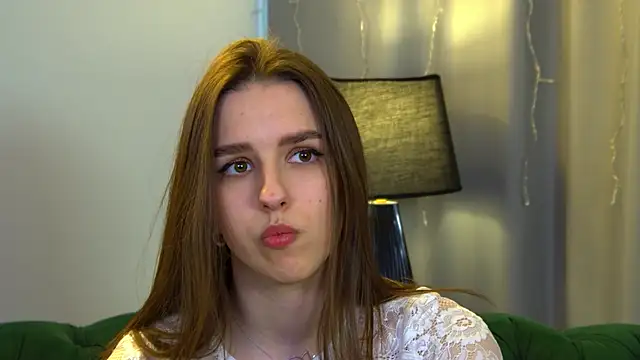 AliceAtkins' Live XXX Chat