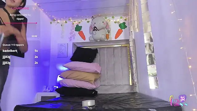 ScarlettVell's Webcam Show