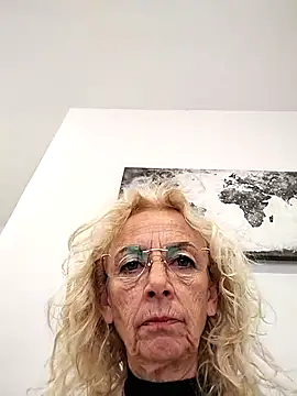 Chat +18 de clarabell4 ao vivo