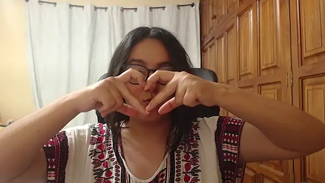 Chat +18 de Venus_cat_ ao vivo