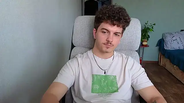 Remy_Miles: вебкам-шоу