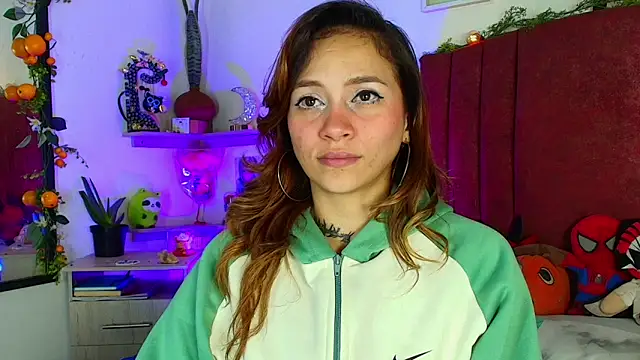 alisson_zafiro_'s Live XXX Chat