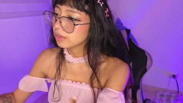 Yommi_Winx Live XXX-Chat