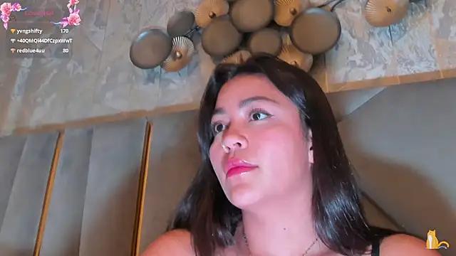 Chat XXX en directo de KimDevinne