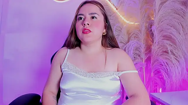 Chat XXX en directo de Renata_Jones1