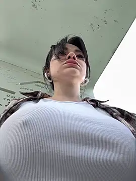 Wet__Bunny Show in webcam