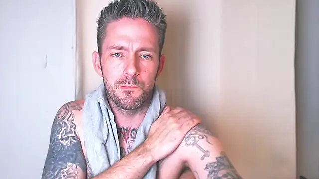 SkylarrGrey's Live XXX Chat