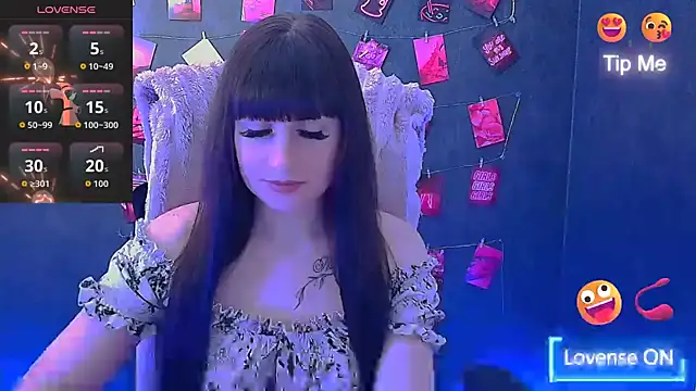 Chatroom XXX en direct de Violla_My