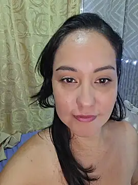 HairyAmaraのライブXXXチャット