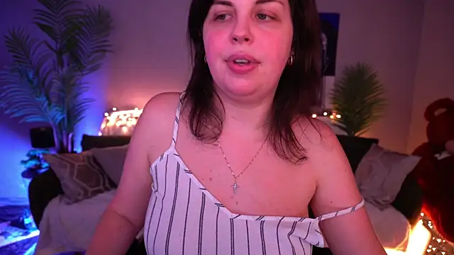 MirandaWong's Live XXX Chat