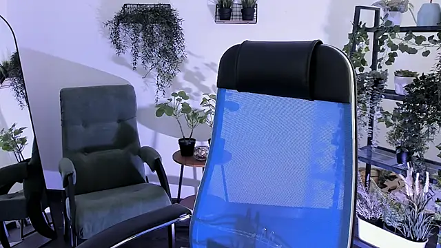 VirtuallVoyant's Live XXX Chat