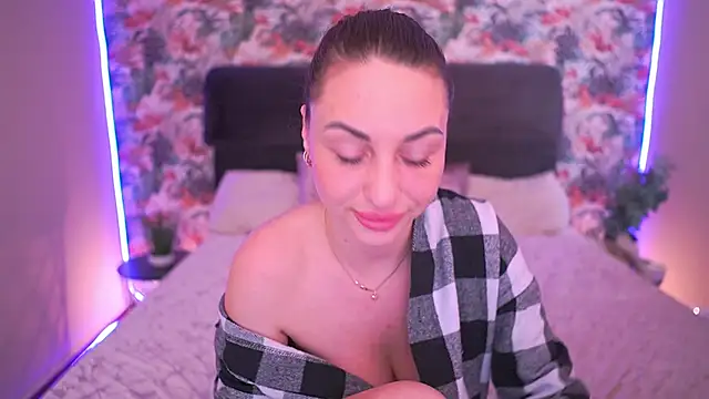 KristiiMax Adlı Modelin Canlı XXX Sohbeti