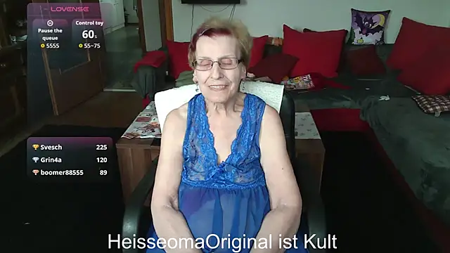 HeisseomaOriginal's Live XXX Chat