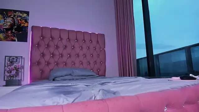 VanillaFlo's Live XXX Chat