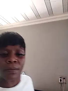 Chat XXX ao vivo de SQUITBOOTY