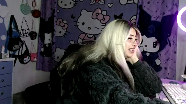 lussyevans24's Live XXX Chat