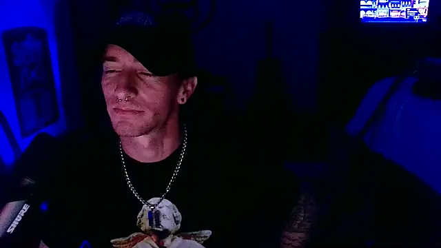 Show modela LEVIATHANX666 na web-kameri