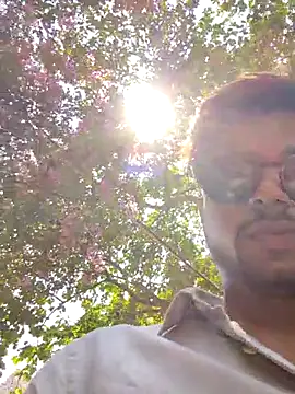 _IRRESISTIBLE_のウェブカメラショー