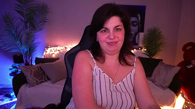 MirandaWong Chat XXX live