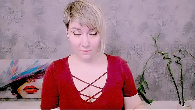 Djullia Chat XXX live