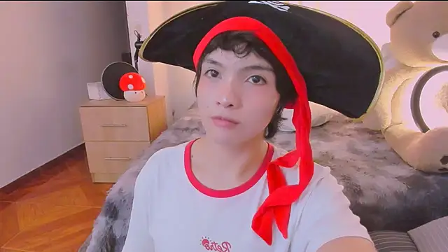 Sweet_Allan Show in webcam