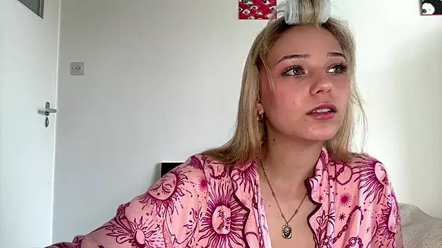 Chat XXX Live SourMidday