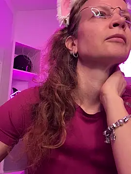 AnnikaRose live XXX chat