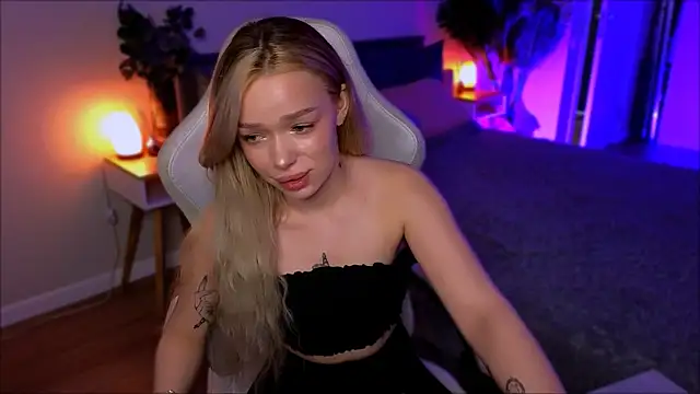 Chat +18 de Lily_Yin ao vivo