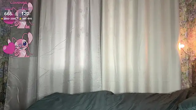 Chat +18 de LoraDavi ao vivo