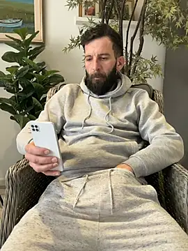 Michel_huge élő XXX-chatje