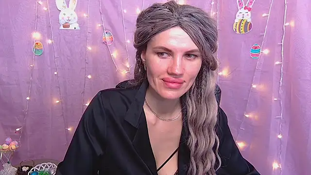 Chat +18 de MilaLoona ao vivo