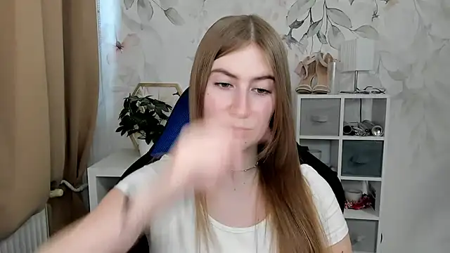 candy_Megan – Naživo XXX chat