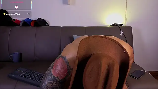 elian_r Adlı Modelin Web Kamerası Şovu