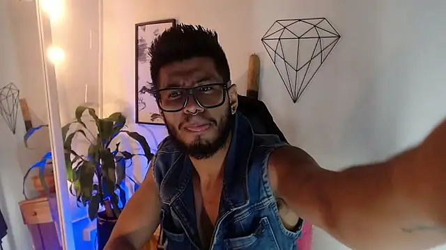 عرض كام Colby_brown03