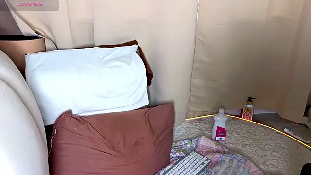 emilytrays 라이브 XXX 채팅