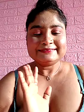 hornyriyanka's Webcam Show