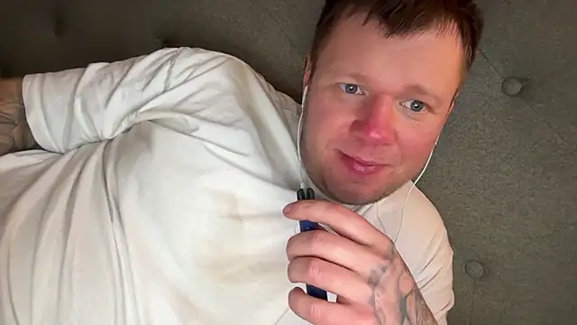 monster_d_2025 Show Webcam