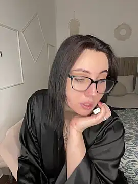 Kittycat_meooow Adlı Modelin Canlı XXX Sohbeti