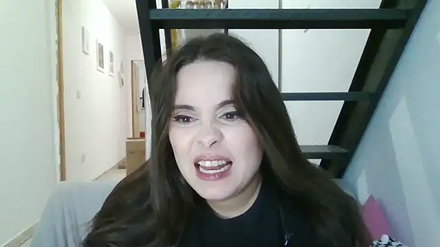 PutaYasmim Chat XXX live