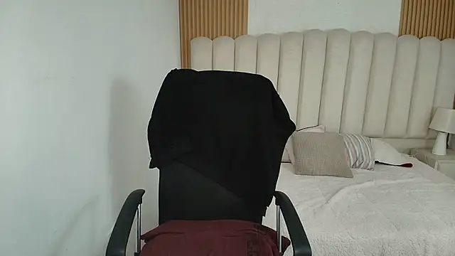 دردشة shaneelle الجنسية المباشرة