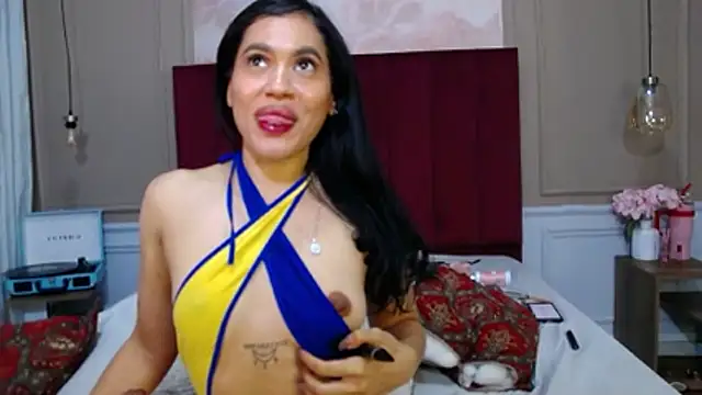 XXX chat uživo modela GiaTegel