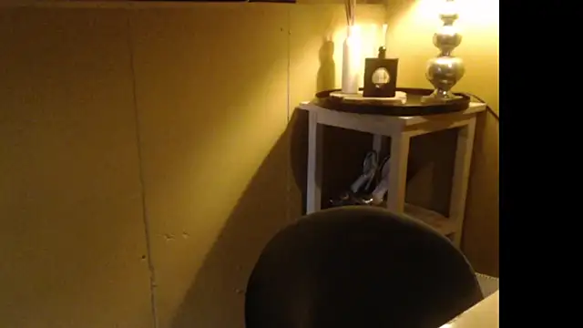 XXX chat uživo modela cloe85nl