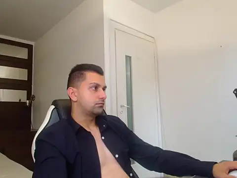 Chatroom XXX en direct de BryceReign