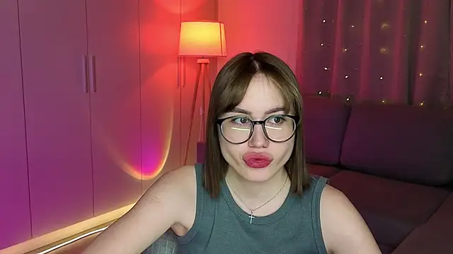 Aurelia_Voss Adlı Modelin Canlı XXX Sohbeti