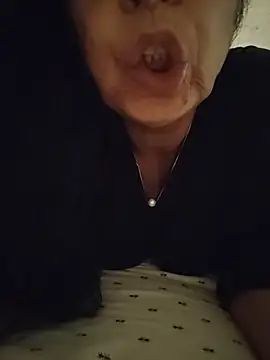 NakedMILFx 现场XXX聊天