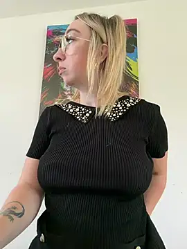 Giuliana_baby's Live XXX Chat