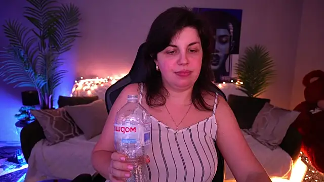 Chat XXX en directo de MirandaWong