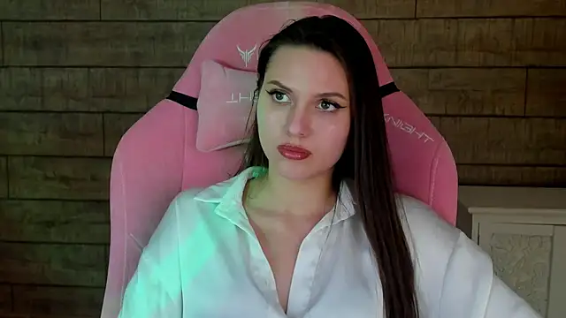 XXX chat uživo modela AliceVersal
