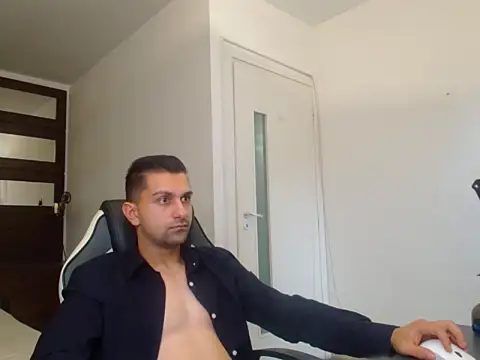 Онлайн чат XXX BryceReign